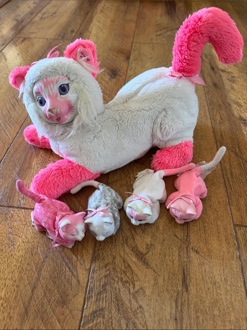 1990s Hasbro Kitty Surprise Plush Mom Cat and 4 Kittens